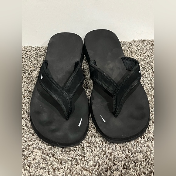 celso girl flip flop